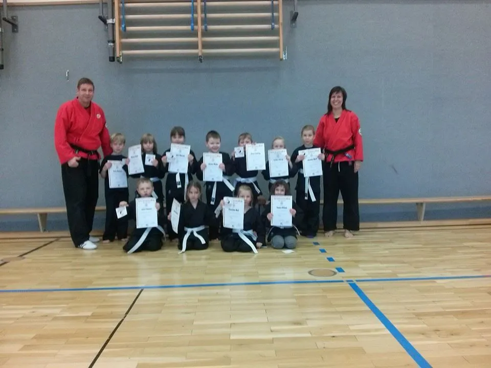 Galeriebild zu Kleine Tiger ganz groß in Langewiesen