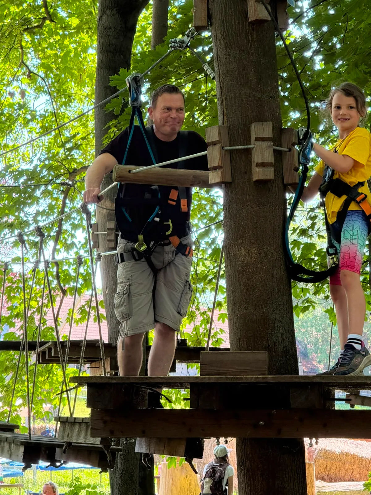 Galeriebild zu Kinder- und Jugendvereinsausflug 2026: Mut, Höhenrausch & Teamgeist im Kletterwald