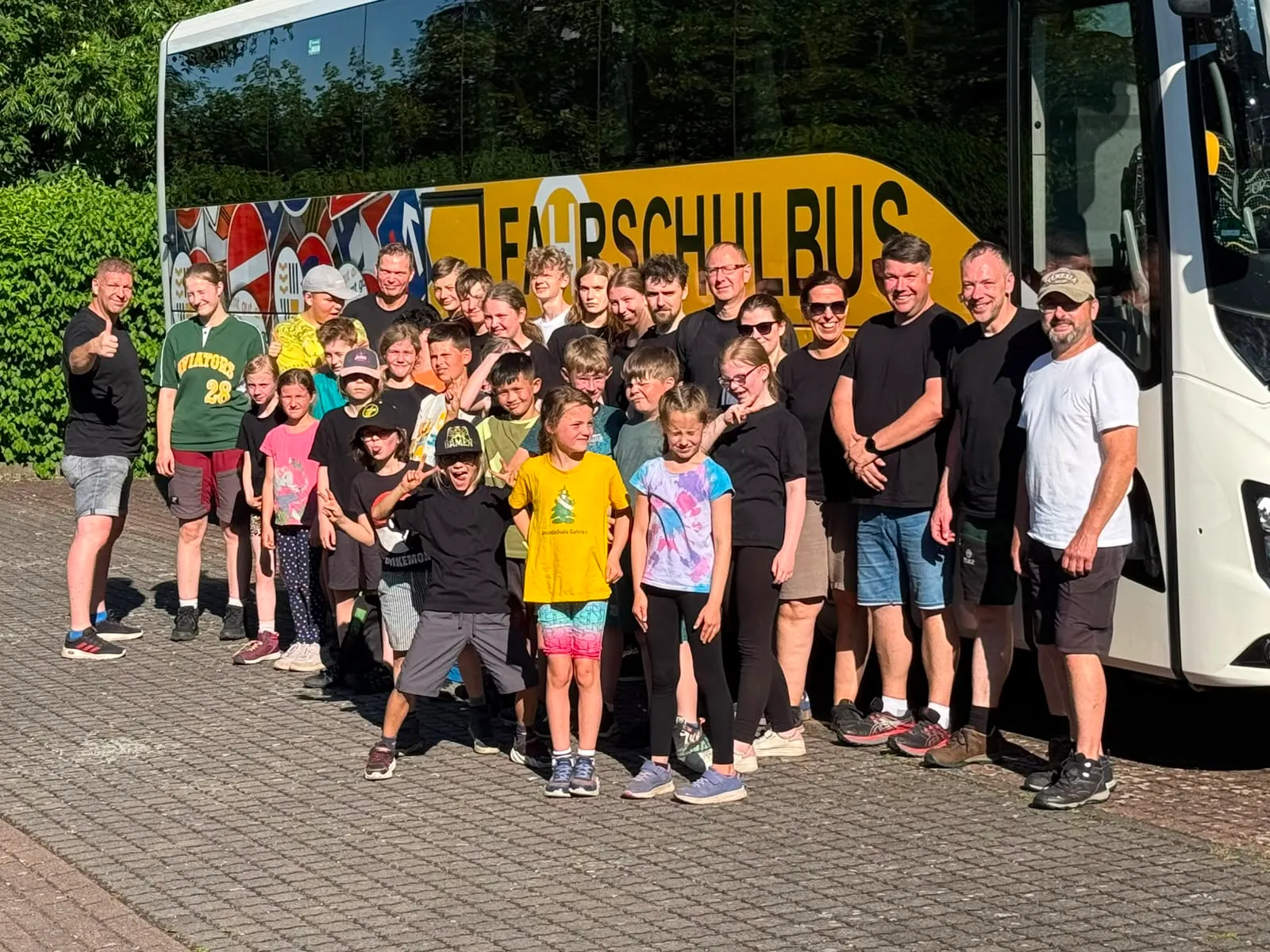 Galeriebild zu Kinder- und Jugendvereinsausflug 2026: Mut, Höhenrausch & Teamgeist im Kletterwald