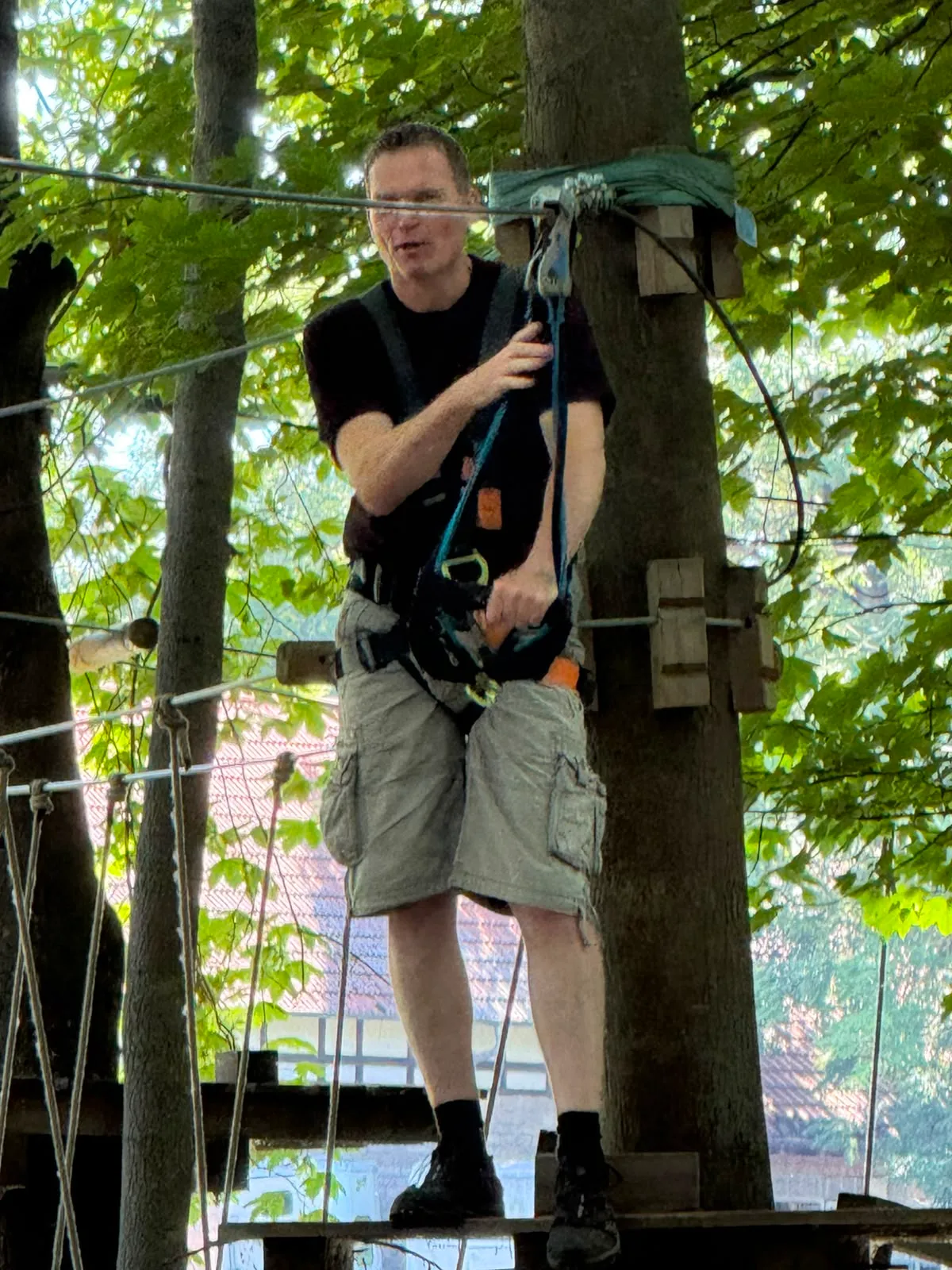 Galeriebild zu Kinder- und Jugendvereinsausflug 2026: Mut, Höhenrausch & Teamgeist im Kletterwald